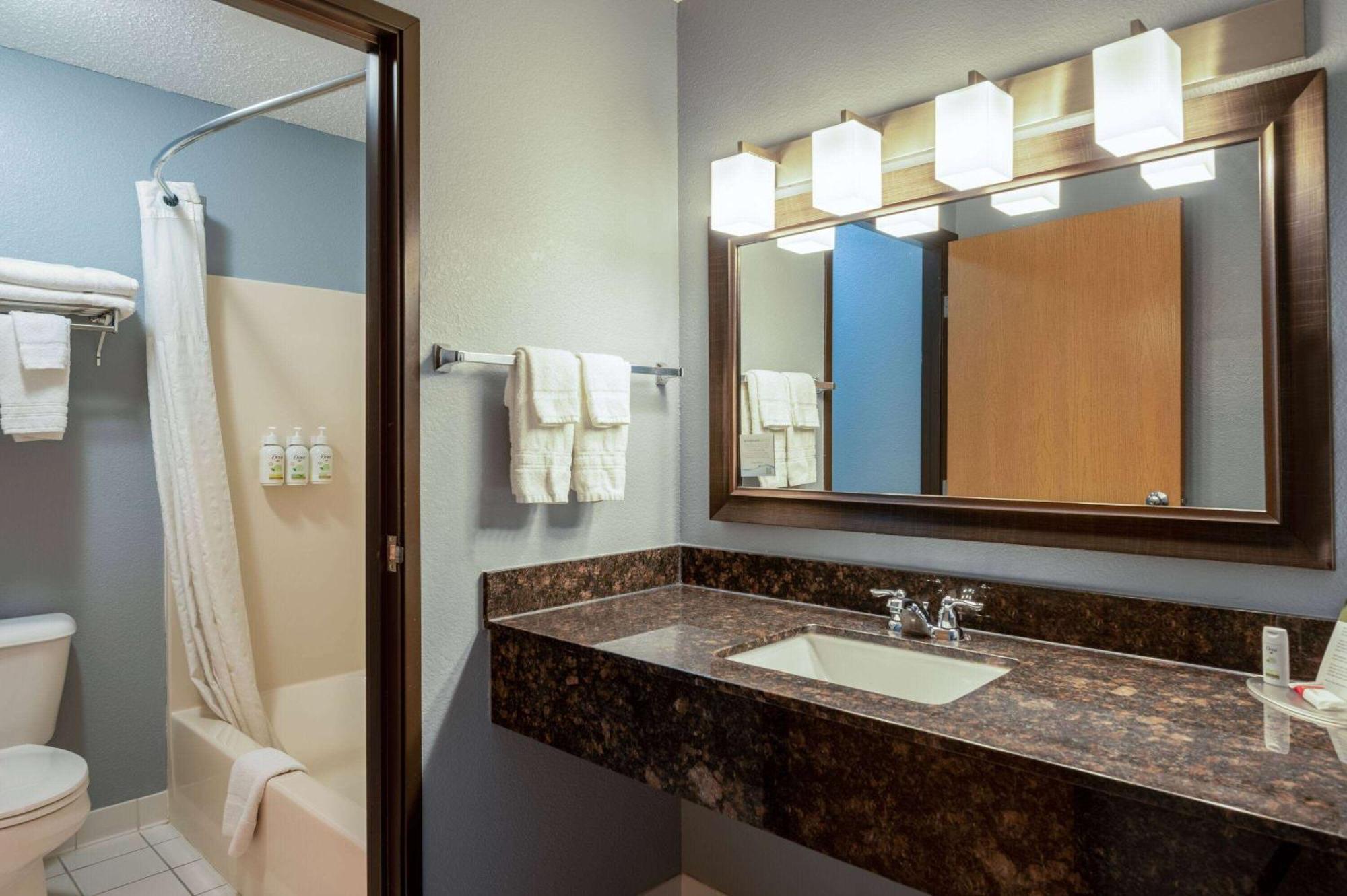 Americinn By Wyndham Eau Claire Buitenkant foto